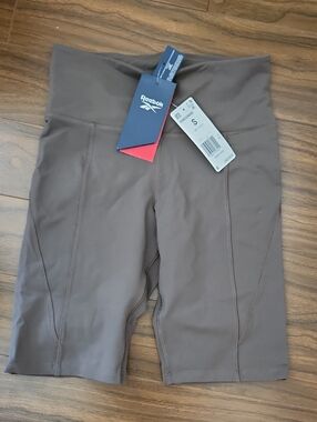 Reebok Lux High-Rise Bike Shorts - Women's Small